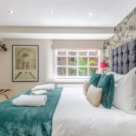 Swanky Apartment In Bethnal Green With Garden